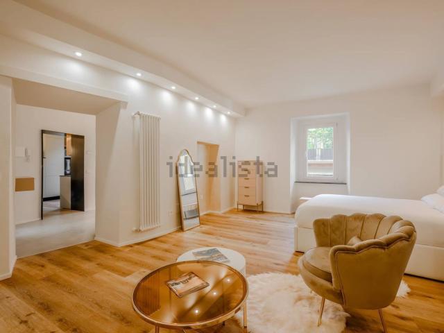Appartamento in affitto di 110 m² in Via Cavour