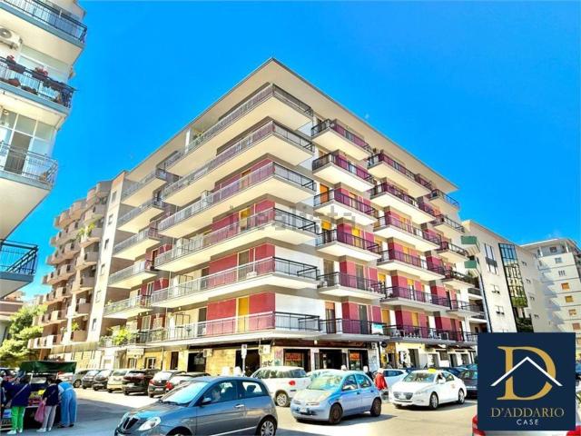 Appartamento in affitto di 110 m² in Via Campania, 101