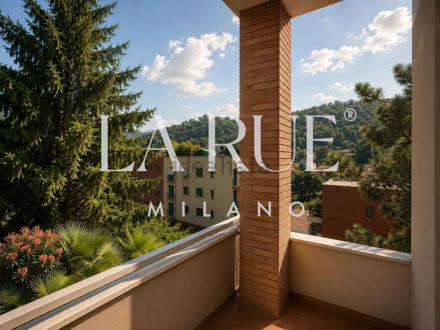 Appartamento in affitto di 110 m² in Via Cardina, 22