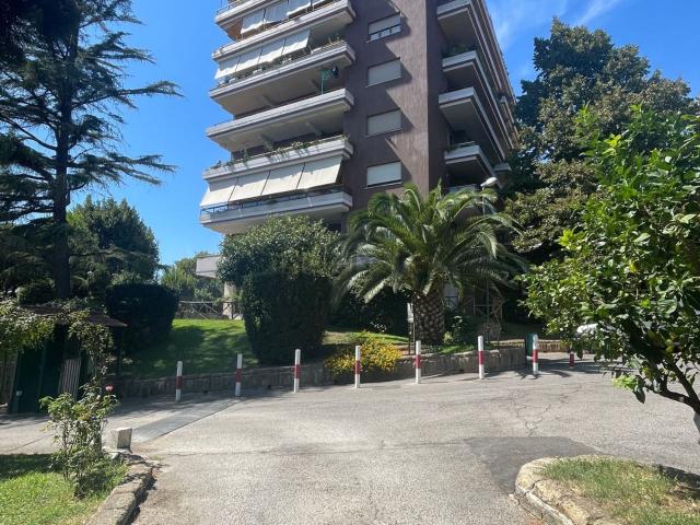 Appartamento in affitto di 110 m² in Via Cassia