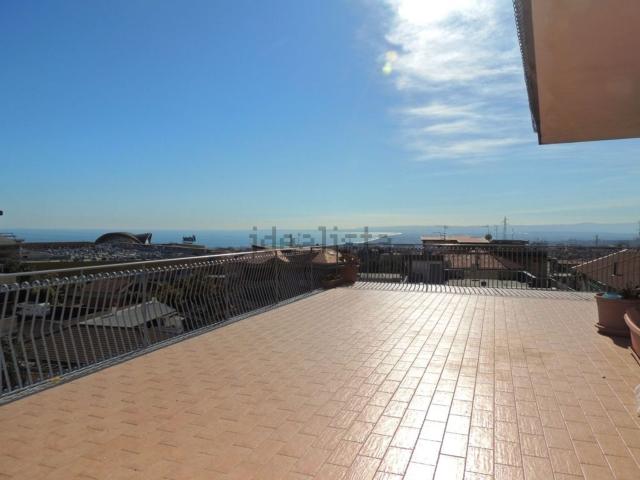 Appartamento in affitto di 110 m² in Via Antonio Gramsci, 40