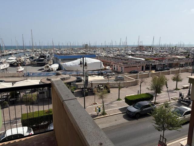 Appartamento in affitto di 110 m² in Via Ancona, 1