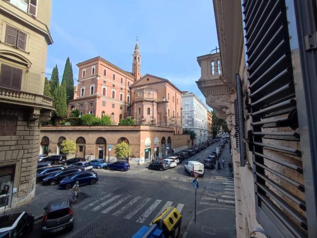 Appartamento in affitto di 110 m² in Via Angelo Poliziano