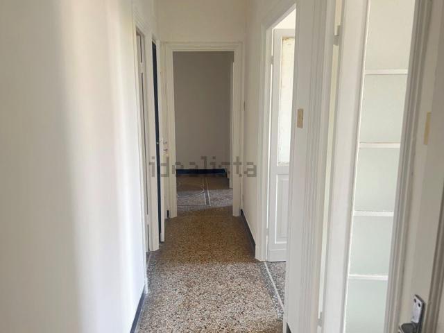 Appartamento in affitto di 110 m² in Via Alessandro Repetto, 6