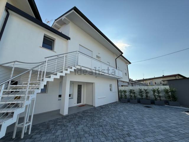 Appartamento in affitto di 110 m² in Via Archimede