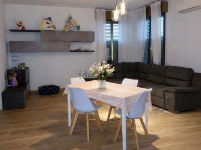 Appartamento in affitto di 110 m² in Via Astico