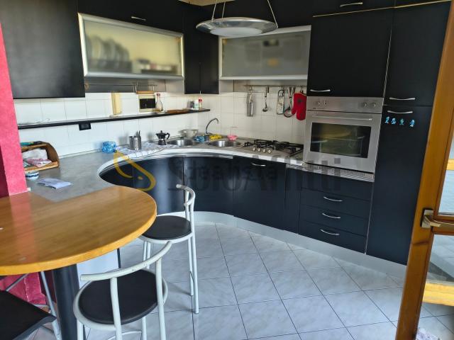 Appartamento in affitto di 110 m² in Via Gaetano Donizetti, 12
