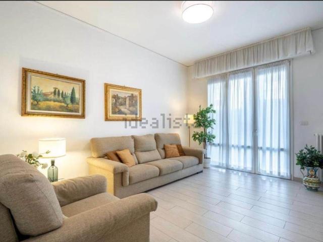 Appartamento in affitto di 110 m² in Via Gaetano Pilati, 13