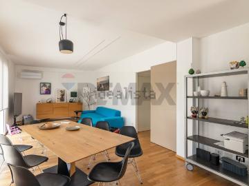 Appartamento in affitto di 110 m² in Via Giacomo Matteotti, 2