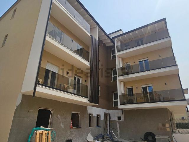 Appartamento in affitto di 110 m² in Via Giacomo Matteotti, 5