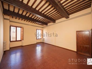 Appartamento in affitto di 110 m² in Via Giosuè Carducci