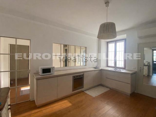 Appartamento in affitto di 110 m² in Via Giovanni Rasori, 9