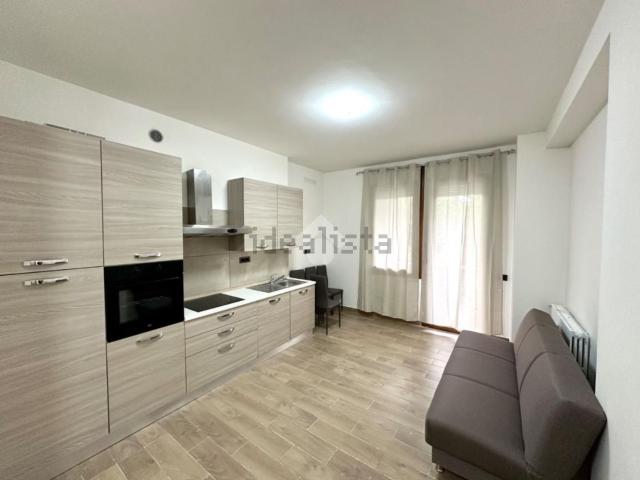 Appartamento in affitto di 110 m² in Via Domenico Turazza