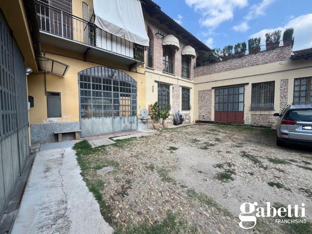 Appartamento in affitto di 110 m² in Via Don Urbano Isnardi, 22