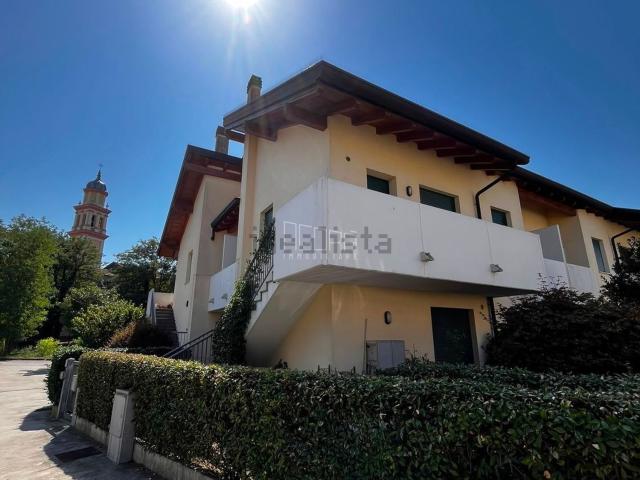 Appartamento in affitto di 110 m² in Via Dosso Faiti, 4