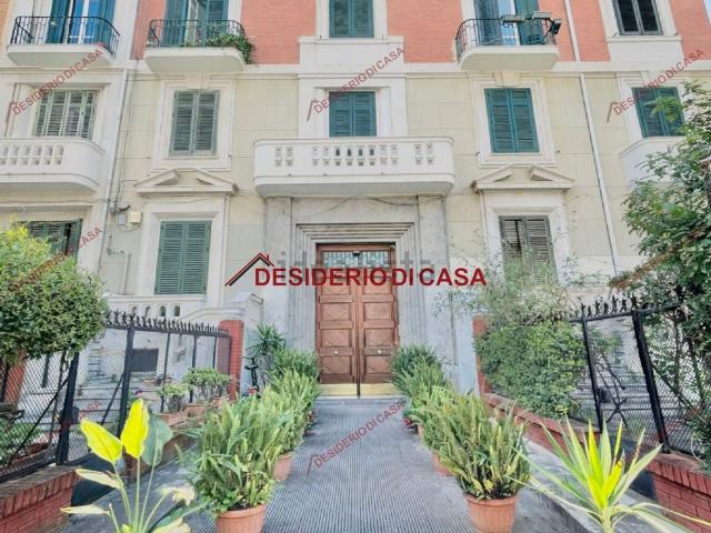 Appartamento in affitto di 110 m² in Via della Libertà, 78
