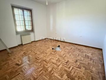 Appartamento in affitto di 110 m² in Via di Giramonte