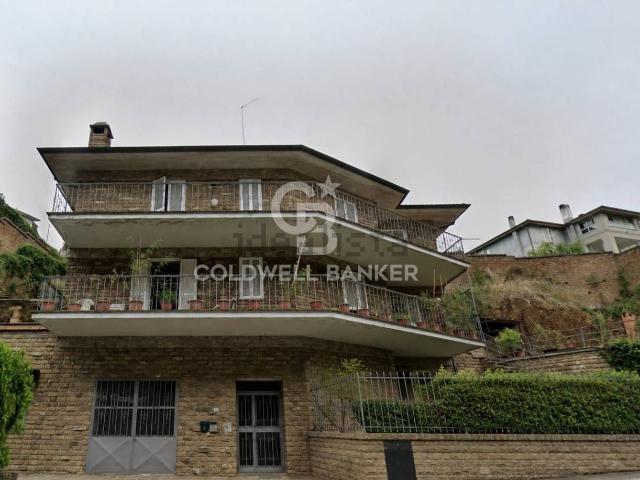 Appartamento in affitto di 110 m² in Via di Ronciglione, 112