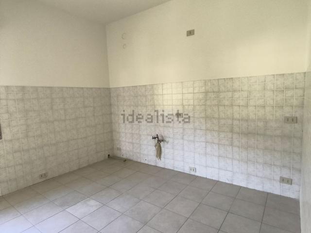 Appartamento in affitto di 110 m² in Via F. Petrarca