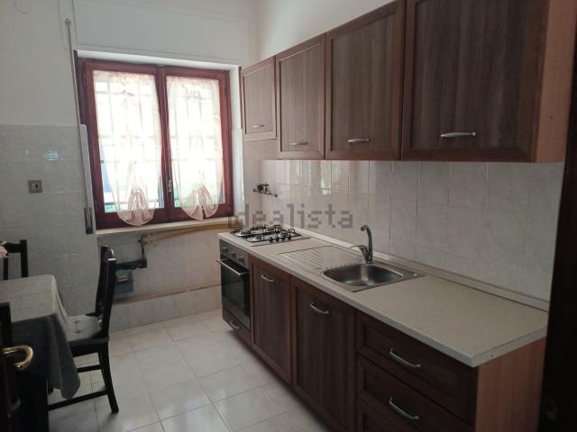 Appartamento in affitto di 110 m² in Via Ferrarecce, 89