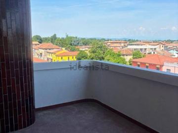 Appartamento in affitto di 110 m² in Via Firenze