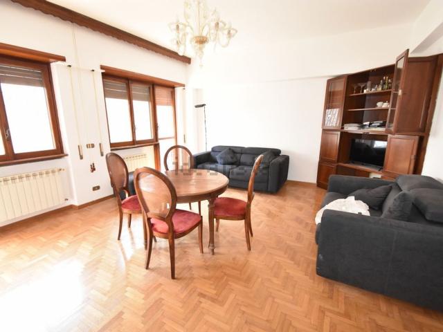 Appartamento in affitto di 110 m² in Via Francesco Saverio Benucci, 10