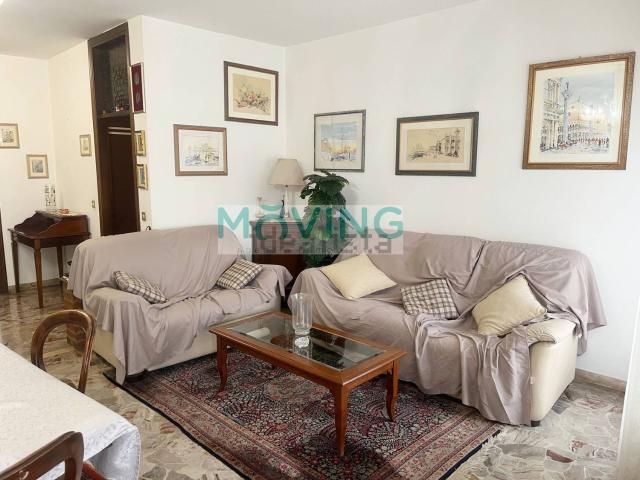 Appartamento in affitto di 110 m² in Via Oslavia, 8