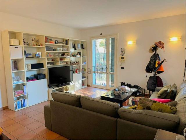 Appartamento in affitto di 110 m² in Via L. Lana