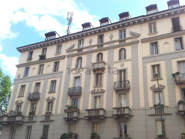 Appartamento in affitto di 110 m² in Via Leone Tolstoi, 16