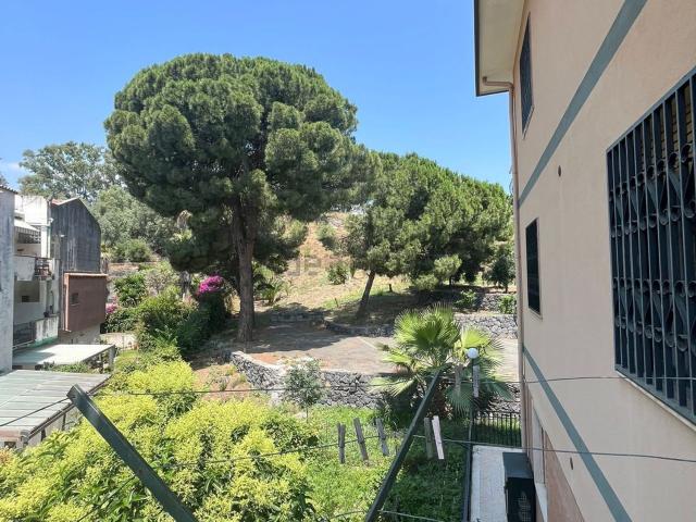 Appartamento in affitto di 110 m² in Via Livorno