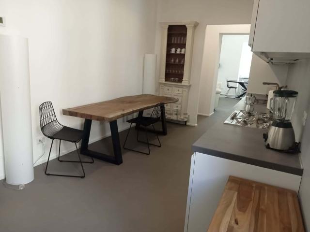 Appartamento in affitto di 110 m² in Via Luca della Robbia