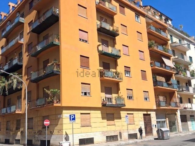 Appartamento in affitto di 110 m² in Via Maggiore Giuseppe Galliano, 21