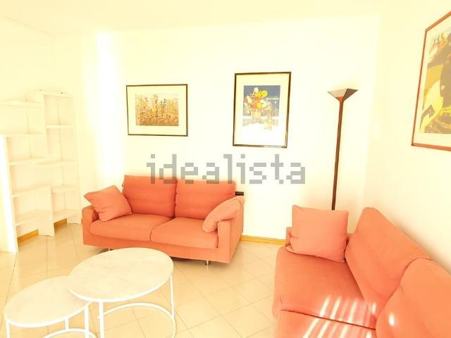 Appartamento in affitto di 110 m² in Via Martiri VI Ott 104