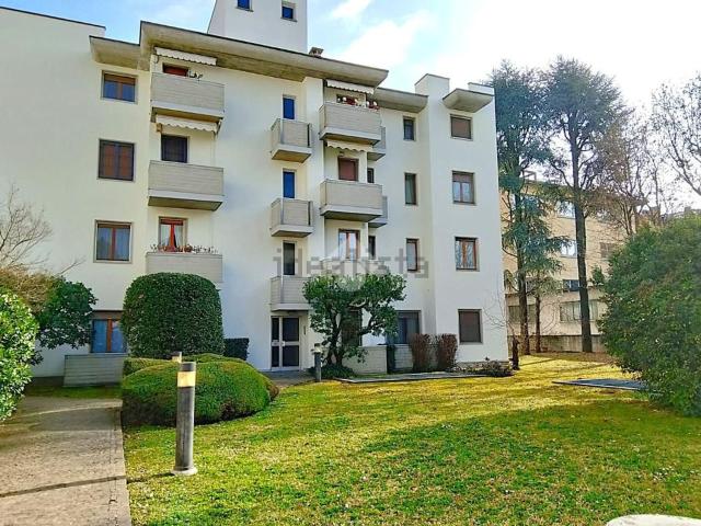 Appartamento in affitto di 110 m² in Via Milazzo, 12