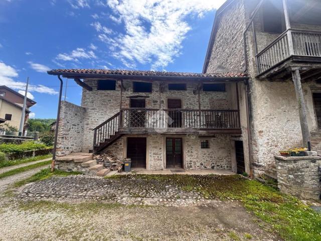 Appartamento in affitto di 110 m² in Via Norcen, 74