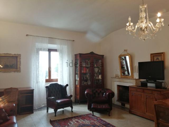 Appartamento in affitto di 110 m² in Via Nazario Sauro