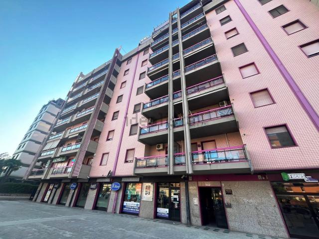 Appartamento in affitto di 110 m² in Via Napoli, 2