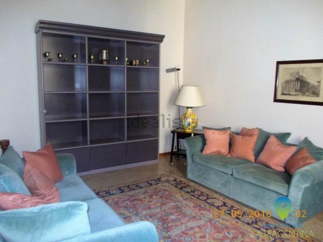 Appartamento in affitto di 110 m² in Via Santa Franca