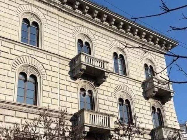 Appartamento in affitto di 110 m² in Via Seprio, 2