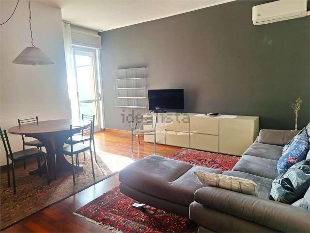 Appartamento in affitto di 110 m² in Via Pellegrino Rossi, 19