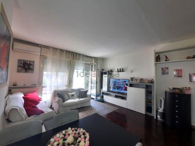 Appartamento in affitto di 110 m² in Via Pietro Nenni, 3