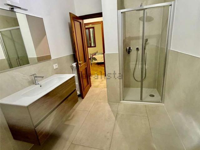 Appartamento in affitto di 110 m² in Via Pietro Giardini, 130