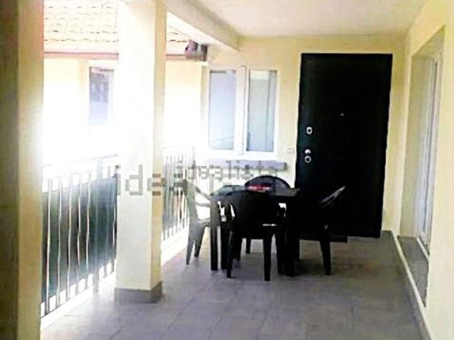Appartamento in affitto di 110 m² in Via Roberto Cozzi