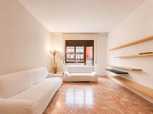 Appartamento in affitto di 110 m² in Via Repubblica Partigiana Val D&apos Ossola, 3