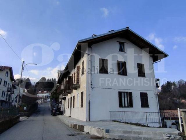 Appartamento in affitto di 110 m² in Via Rivetti Ottavio, 21