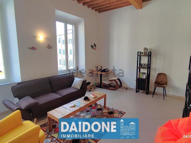 Appartamento in affitto di 110 m² in Via Ricasoli