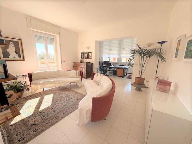 Appartamento in affitto di 110 m² in Via XXVII Marzo