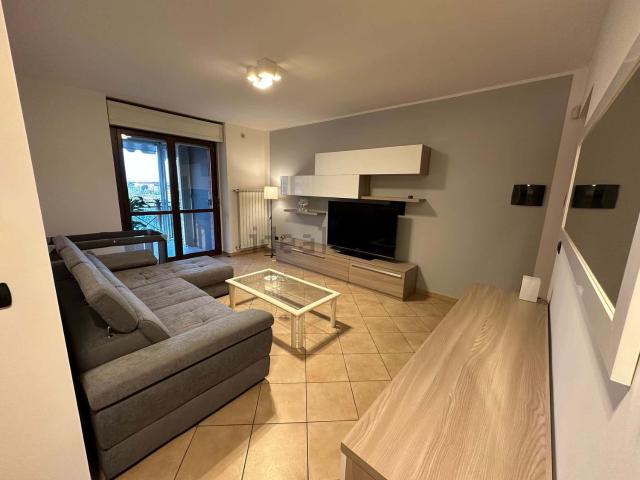 Appartamento in affitto di 110 m² in Corso Enrico Gamba, 44