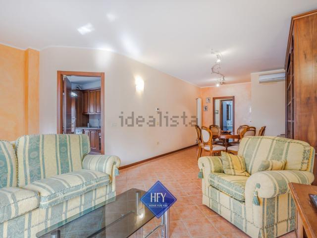 Appartamento in affitto di 110 m² in Largo Remo Coen