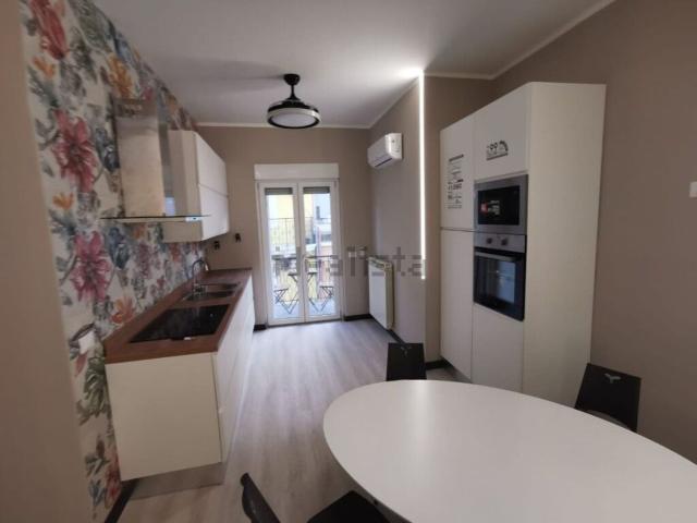 Appartamento in affitto di 110 m² in Lungomare Stefano Pugliese